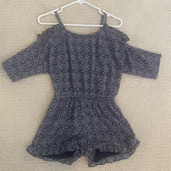 🏷️Ella Moss | Very cute patterned girl’s Romper - Picture 3 of 4